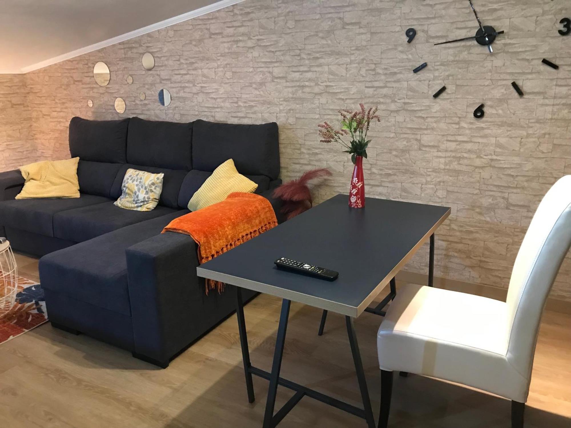 Apartamento Con Amplia Terraza Cerca Del Hospital Clinico 산티아고데콤포스텔라 외부 사진