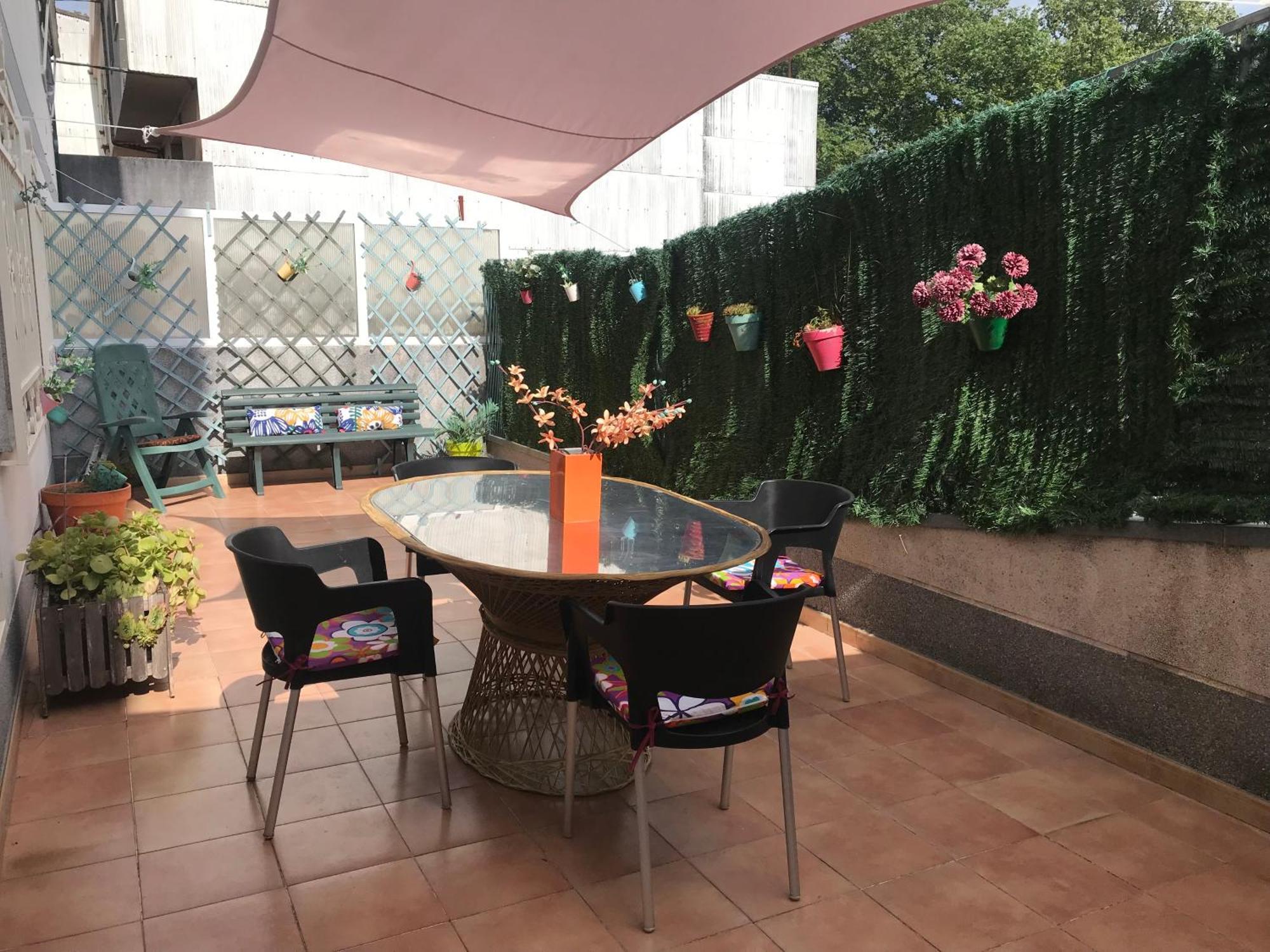 Apartamento Con Amplia Terraza Cerca Del Hospital Clinico 산티아고데콤포스텔라 외부 사진