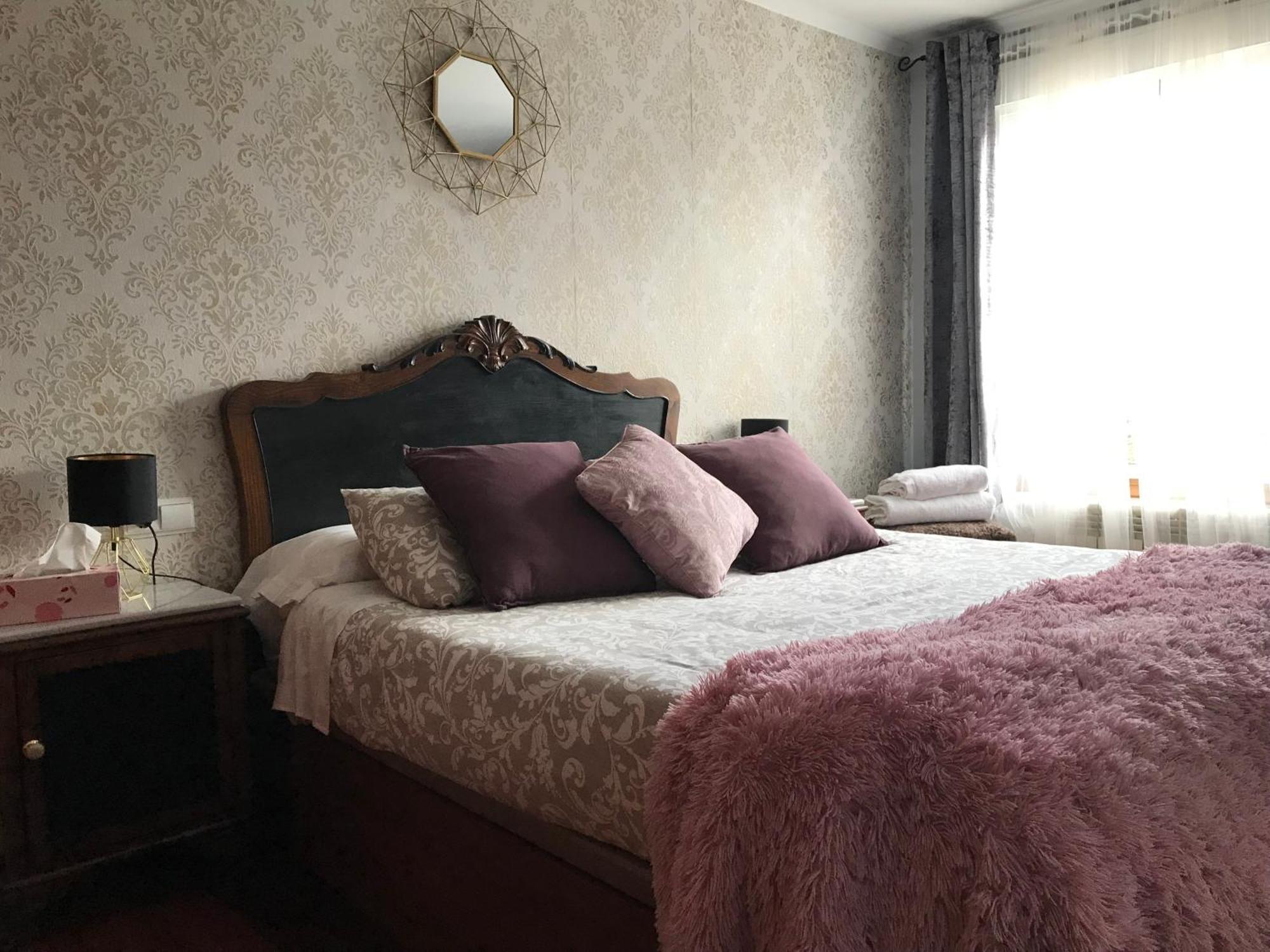 Apartamento Con Amplia Terraza Cerca Del Hospital Clinico 산티아고데콤포스텔라 외부 사진